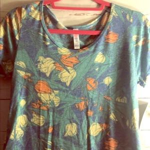 Small Classic t from LuLaRoe